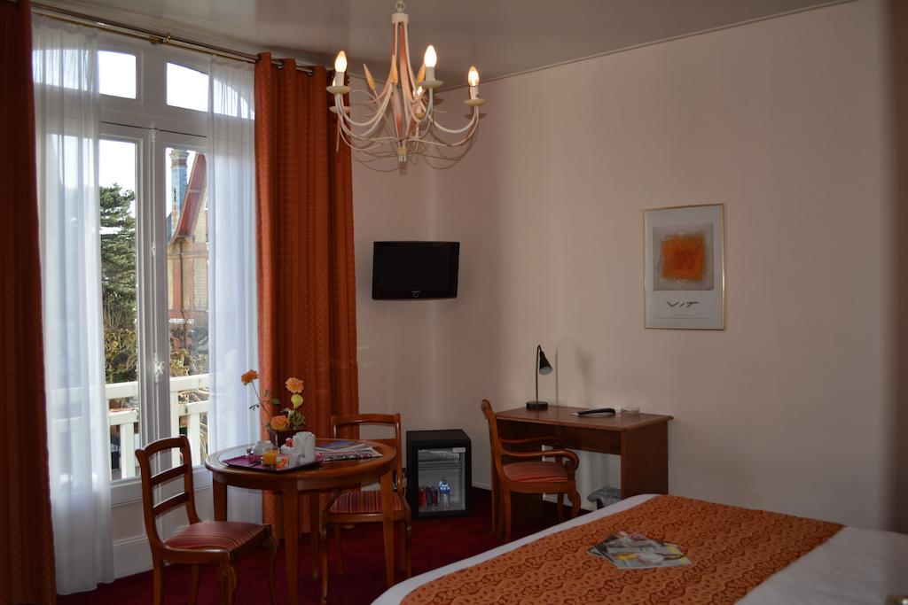 Marie Anne Hotel Deauville Exterior foto
